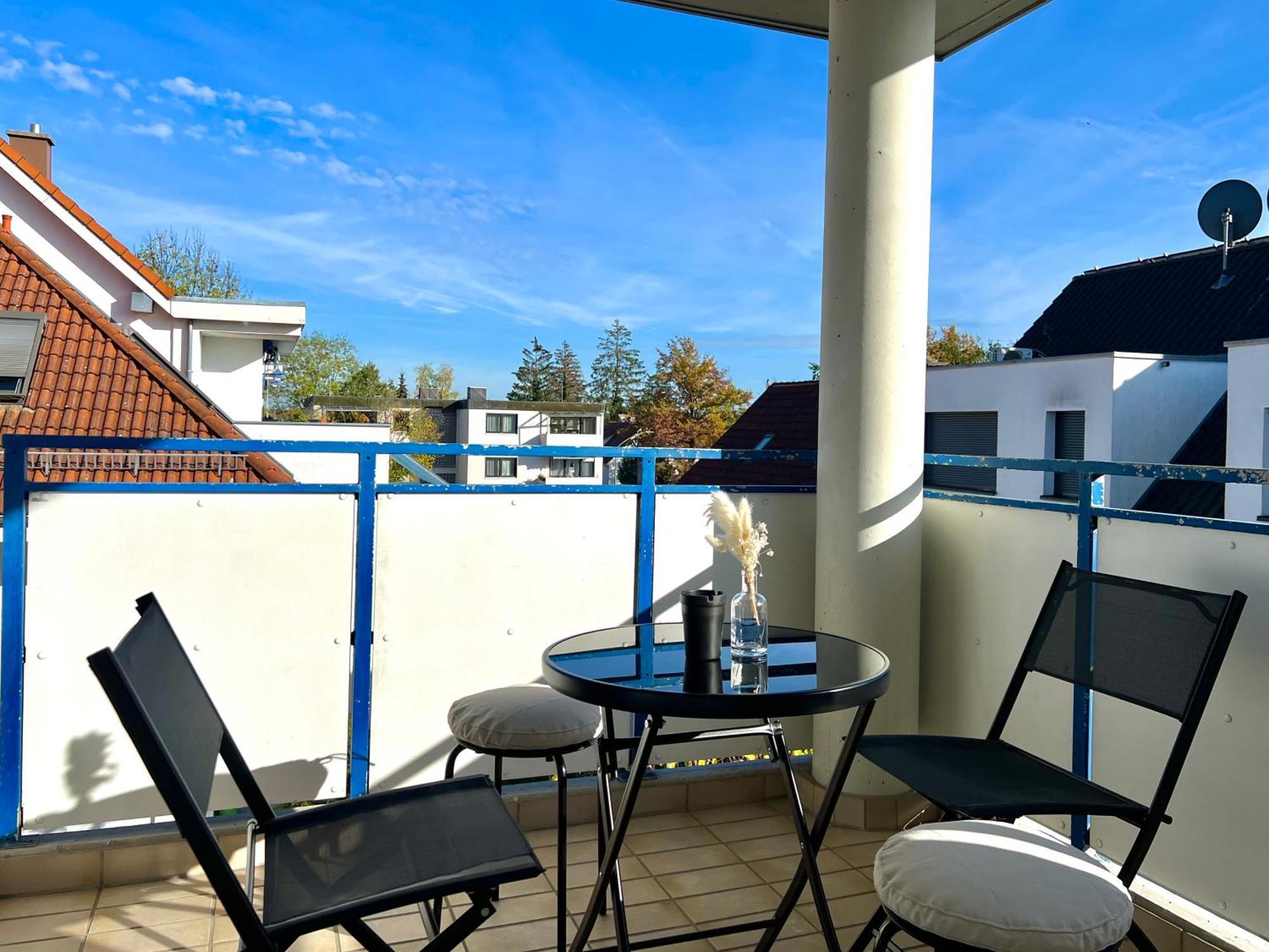 Apartment Modernes Mit Balkon Neu-Ulm